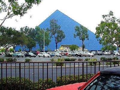 Photo Pyramid In Long Beach Building