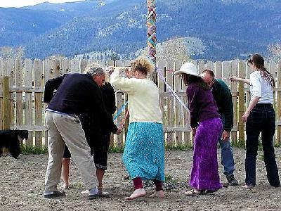 Photo Maypole People