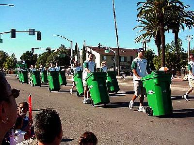 Photo Mother Goose Parade 3 Travel