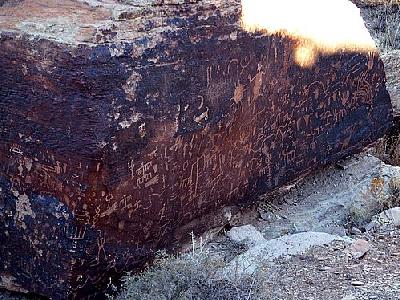 Photo Newspaper Rock Travel