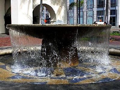 Photo Trolley Fountain Travel