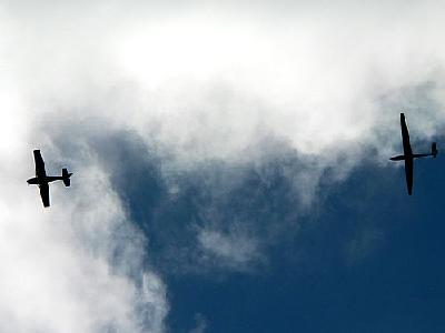 Photo Sailplane Towing Vehicle