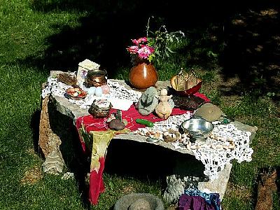 Photo Solstice Alter Table Other