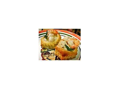 Photo Small Seafood In Pastry Food