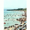 Photo Small Crowded Beach Ocean title=